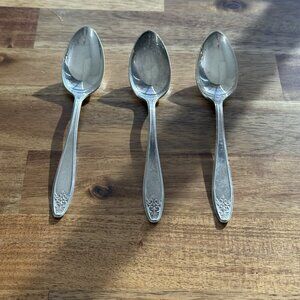 International Silver Plate Lady Doris Soup Spoon‎  3 Pc Set Vintage Collectible